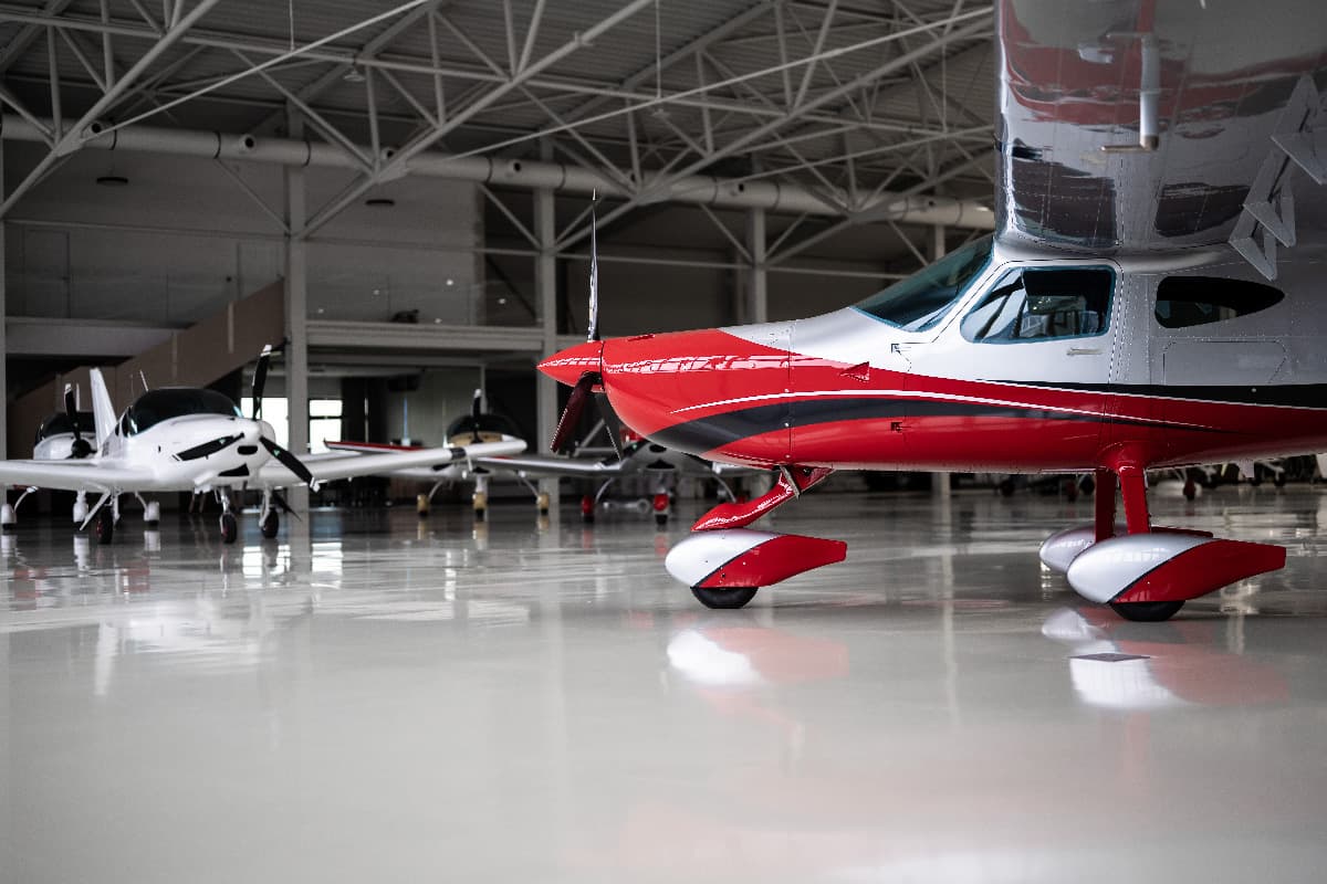 Bristell B8M cabin side and high wing inside the hangar